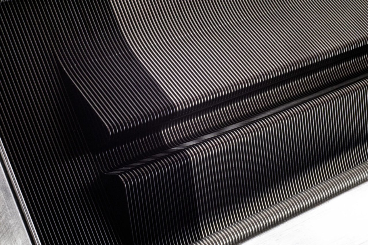 TUNNEL REED WITH DLC